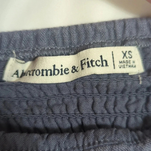 A&F Puff Sleeve Shine Cotton-Blend Square Neck Top, Color Blue Size XS - Picture 14 of 14